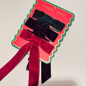NWT Sunday State Velvet Hair Bow Set